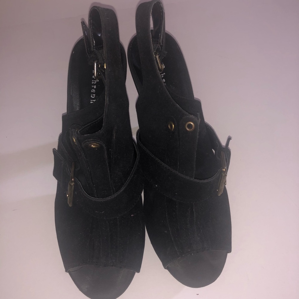 Fahrenheit Black and Patterned Heels